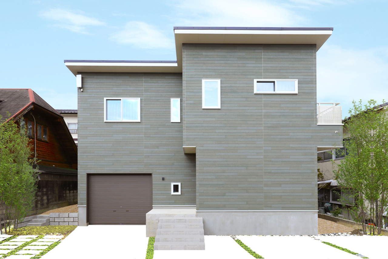 家の中から眺めれるバイクガレージハウス イシンホーム広島 広島 福山で新築 注文住宅ならイシンホーム 標準装備でウイルス対策のある家